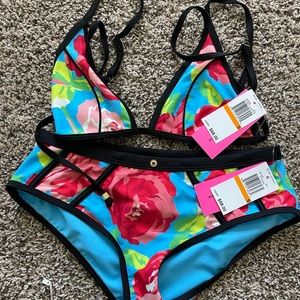 Betsy Johnson bikini